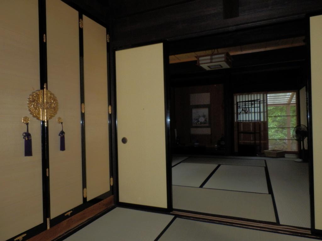 Minshuku Yomoshirou Hotel Nanto Quarto foto